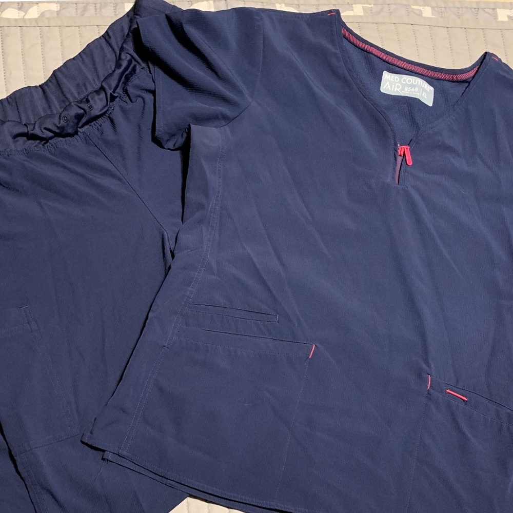 Scrub Set